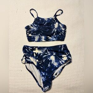 Women’s swim suit